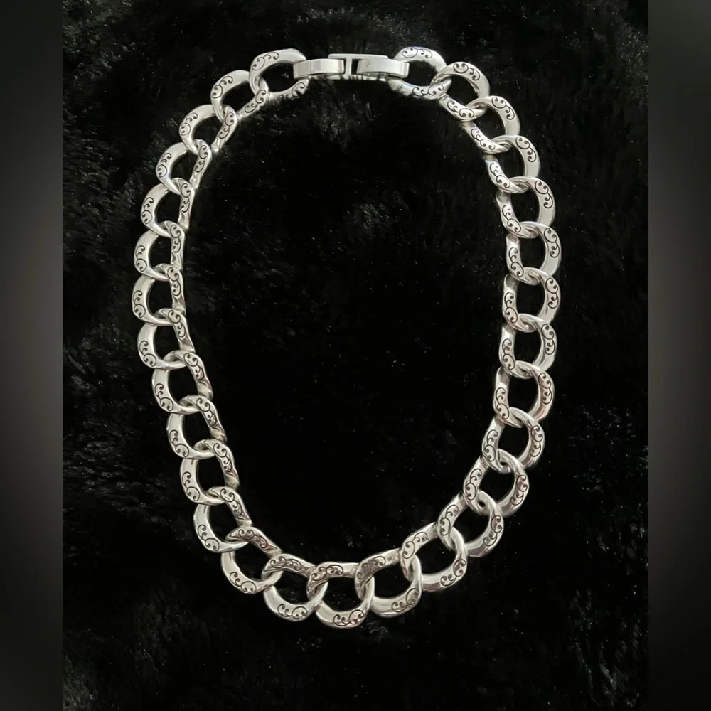 Brighton 💕 Beautiful Engraved on Front and Back Chain Link Necklace w/ Wrapping - Picture 2 of 9